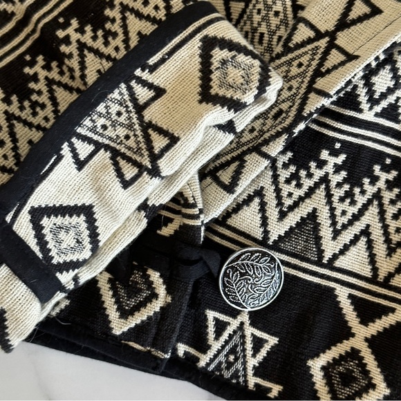 Vintage 90s Flashback Aztec Cropped Jacket M cream black Country Western - Picture 4 of 5